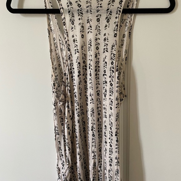 Pattern Tank Top - Picture 2 of 3